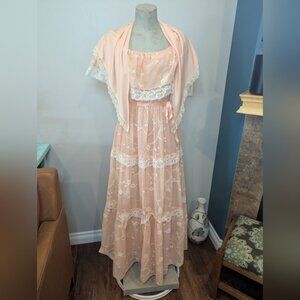 Vintage 1970s Peach & Ivory  Prairie, Cottagecore, Maxi Dress & Shawl Sz 6
